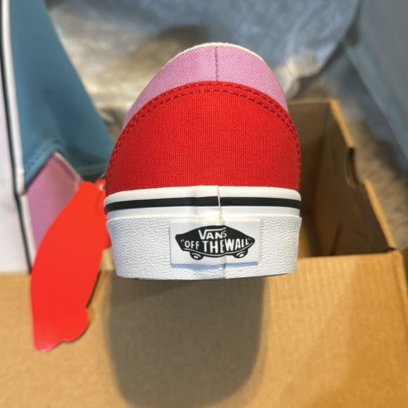 NWT Vans Orchid/Red Colorblock shoes size 9 1/2 women - Picture 8 of 10
